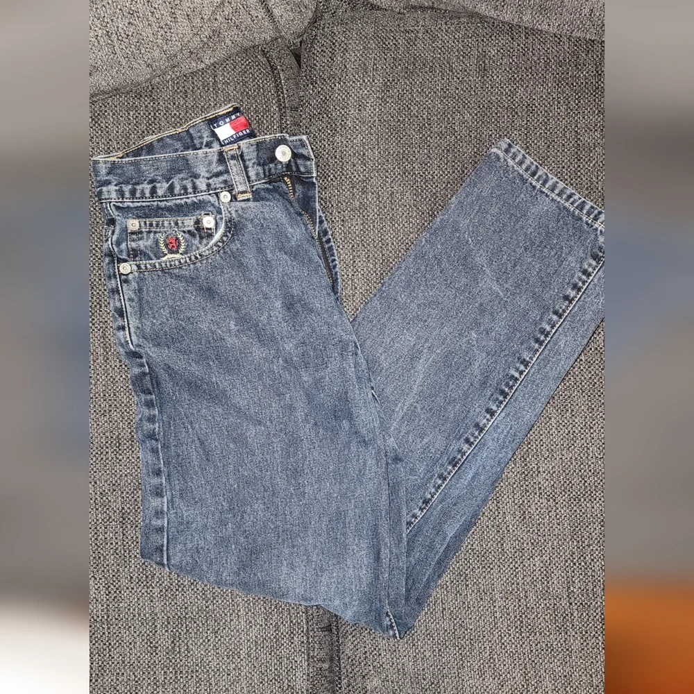 BOYS SIZE 8 TOMMY HILFIGURE JEANS